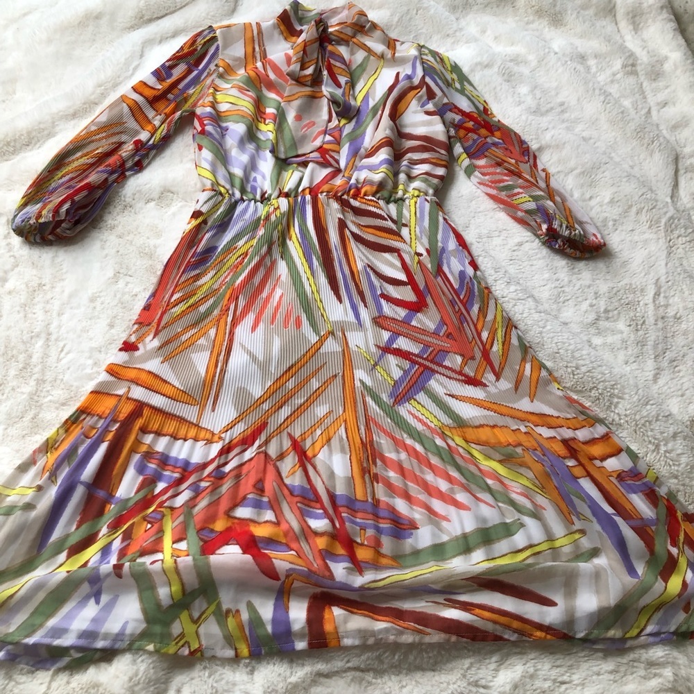 NWOT NEW YORK & COMPANY Printed MidI Dress